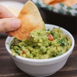 2 OZ GUACAMOLE